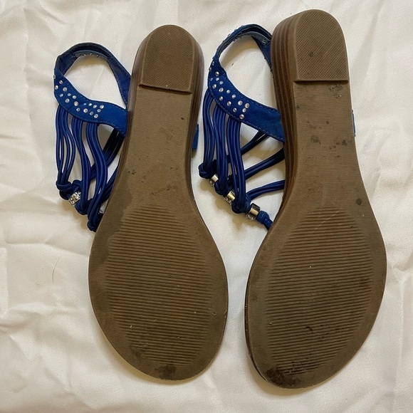 Madden Girl size 8 blue rhinestone T strap flat thrill sandals - Picture 6 of 7